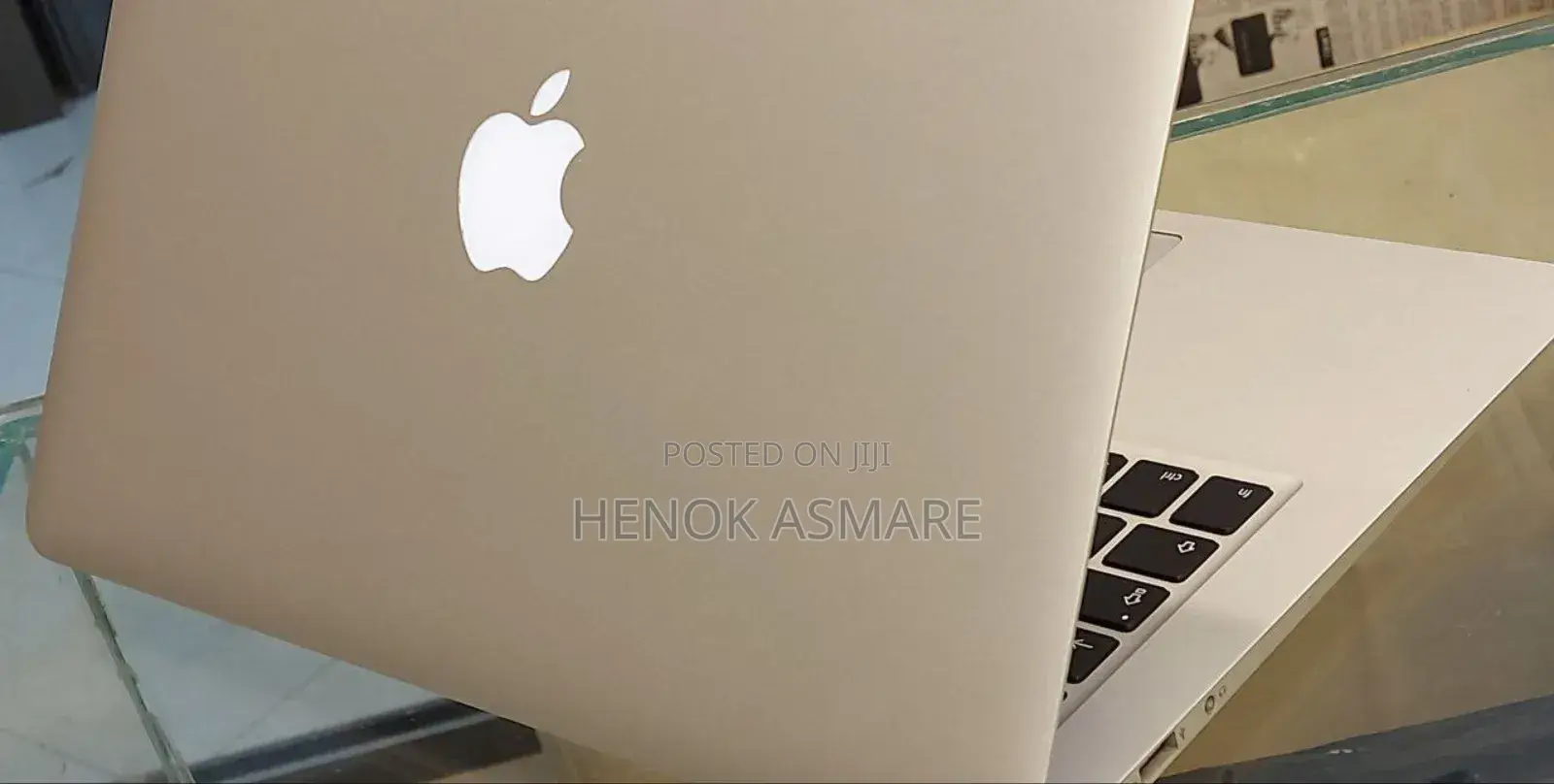 New Laptop Apple MacBook Pro M1 8GB Intel Core I5 SSD 128GB