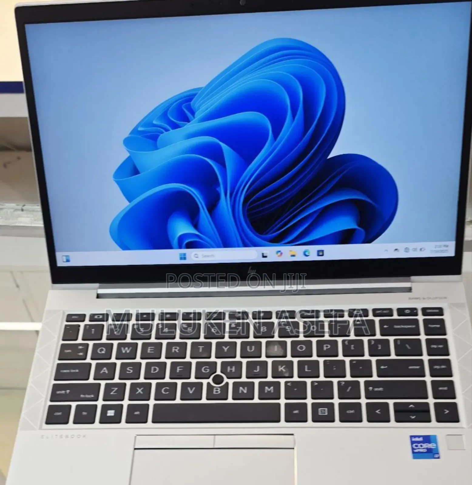 New Laptop HP EliteBook 840 G8 16GB Intel Core I7 SSD 512GB