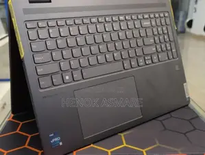 New Laptop Lenovo Yoga 7i 16GB Intel Core I7 SSD 1T