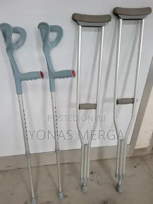 Photo - Elbow Crutches寇፪axillary Durable Frame Load-Bearing Up to 150kg/294lbs