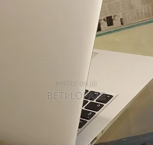 New Laptop Apple MacBook Air 2017 8GB Intel Core I5 SSD 128GB