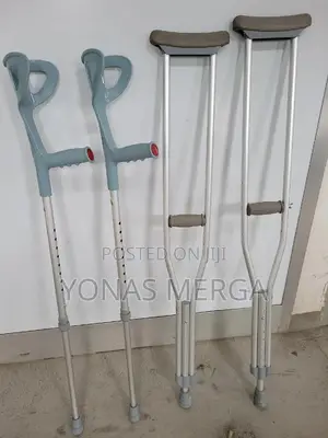 Photo - Adjustable Forearm Crutches叛፨Elbow Crutches橢፹half Circle Crutches+ክራንች
