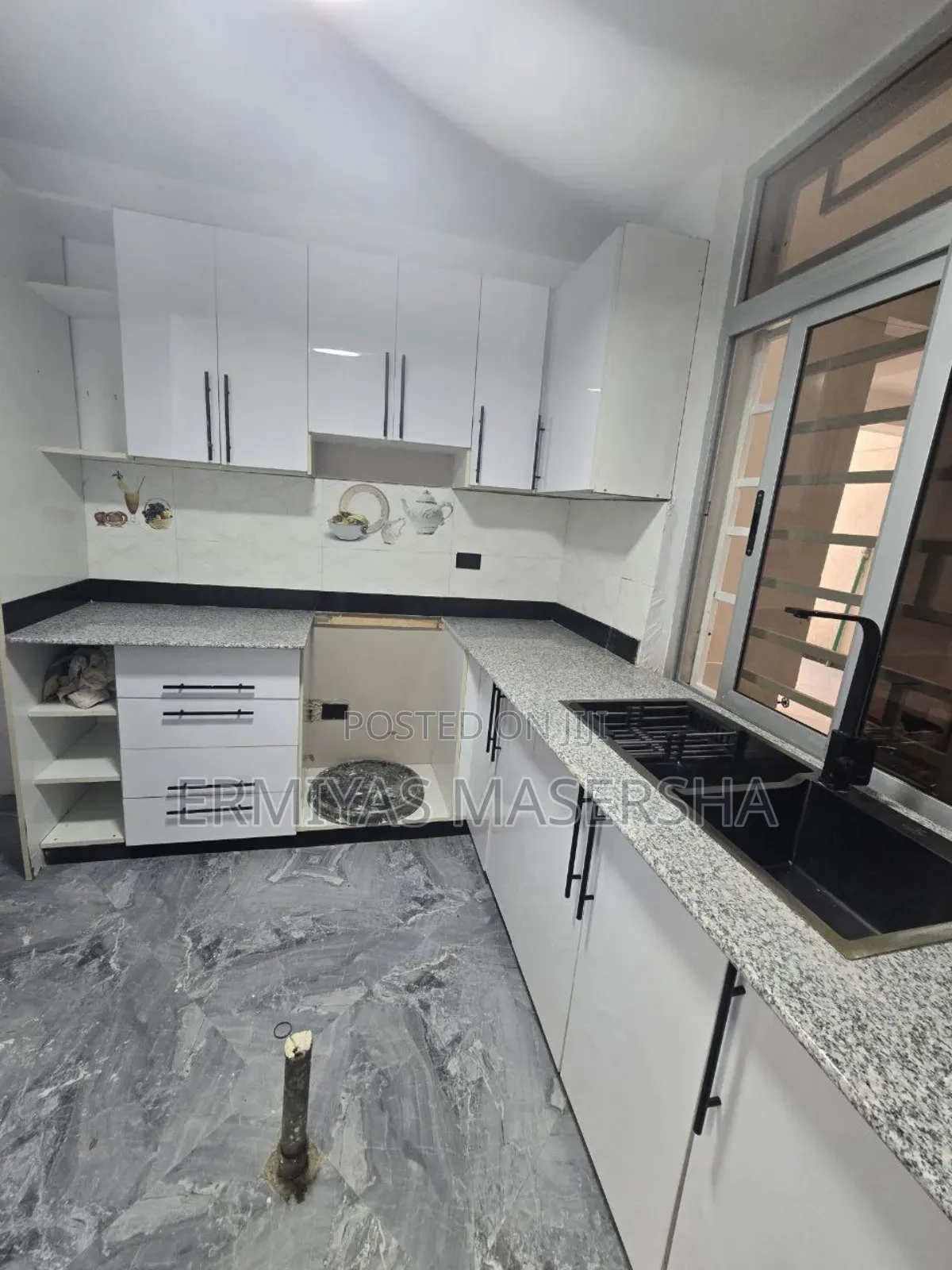 3bdrm Apartment in Bole for sale