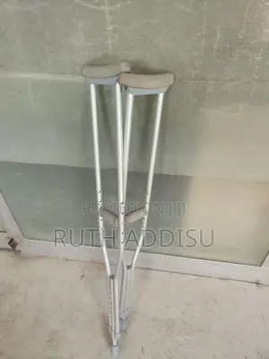 Photo - Crutches今天axillary Bilateral Crutches功效axillary Crutches无大axillary