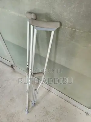 Almunium Stainless Bilateral Crutches療弘axillary Crutches延續crutches