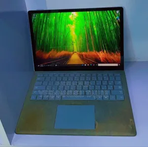 New Laptop Microsoft Surface 8GB Intel Core I5 SSD 256GB