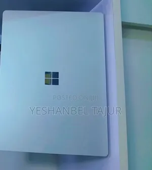 New Laptop Microsoft Surface 8GB Intel Core I5 SSD 256GB