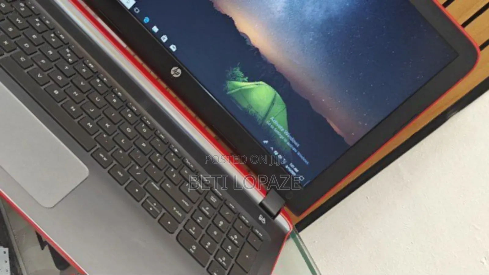 New Laptop HP Pavilion 15 8GB Intel Core i3 HDD 1T