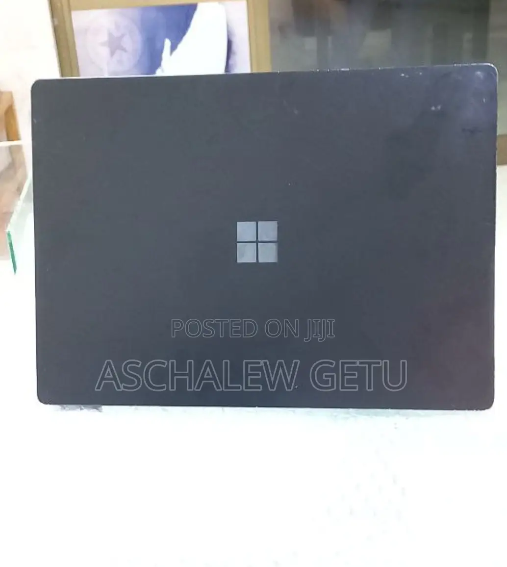 New Laptop Microsoft Surface 16GB Intel Core I7 SSD 512GB