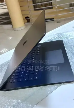 New Laptop Microsoft Surface 16GB Intel Core I7 SSD 512GB