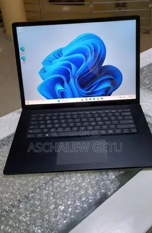 New Laptop Microsoft Surface 16GB Intel Core I7 SSD 512GB