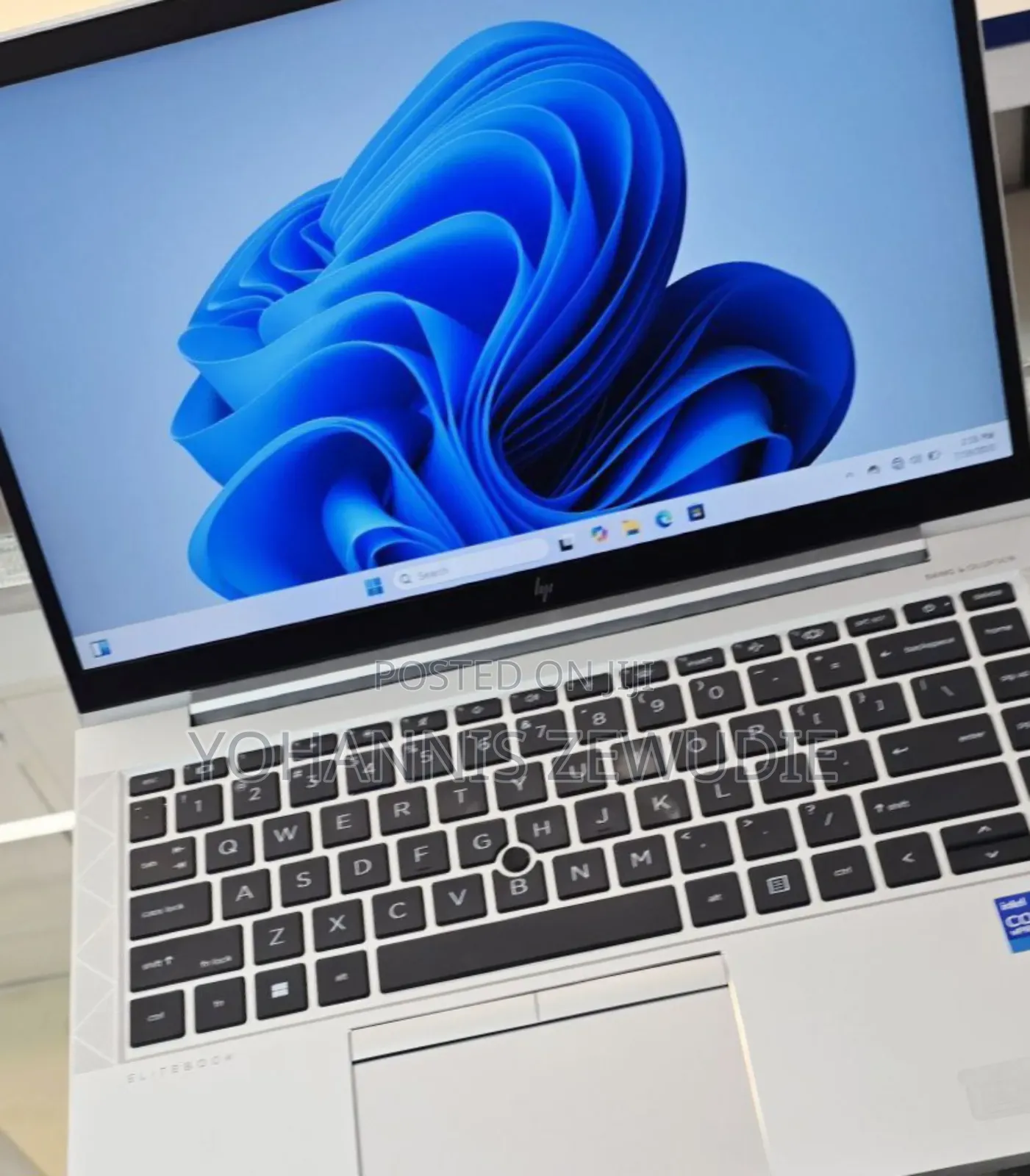 New Laptop HP EliteBook 840 G8 16GB Intel Core I7 SSD 512GB