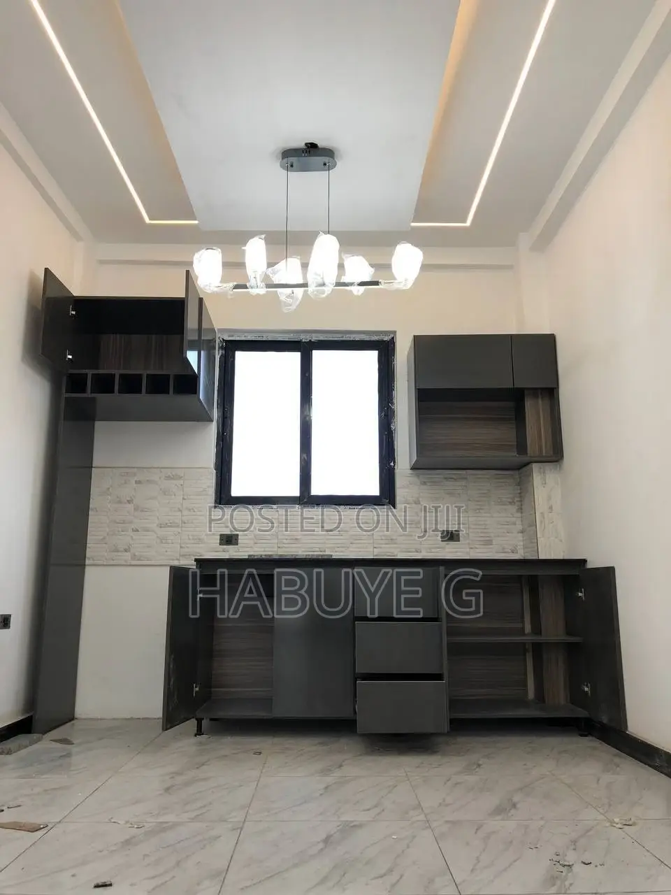 Furnished 5bdrm House in Bole for sale