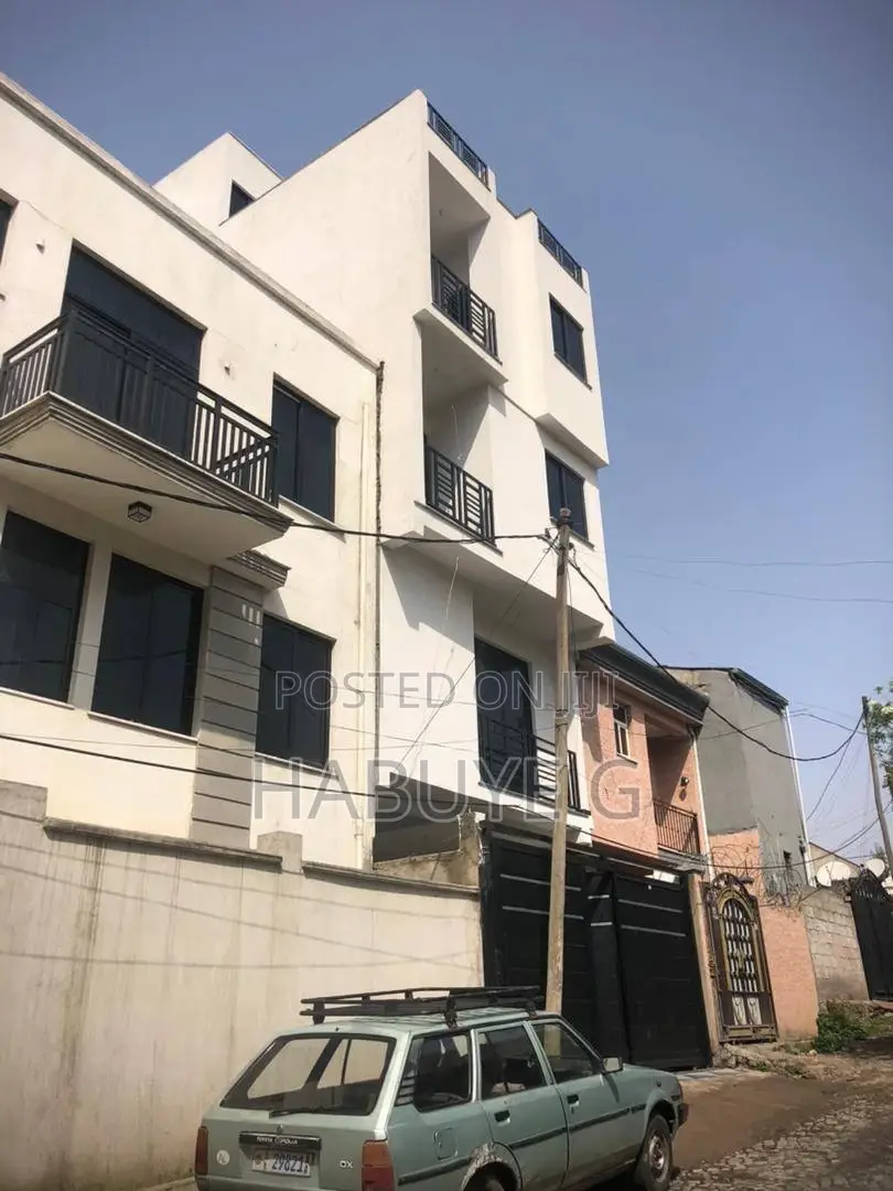 Furnished 5bdrm House in Bole for sale