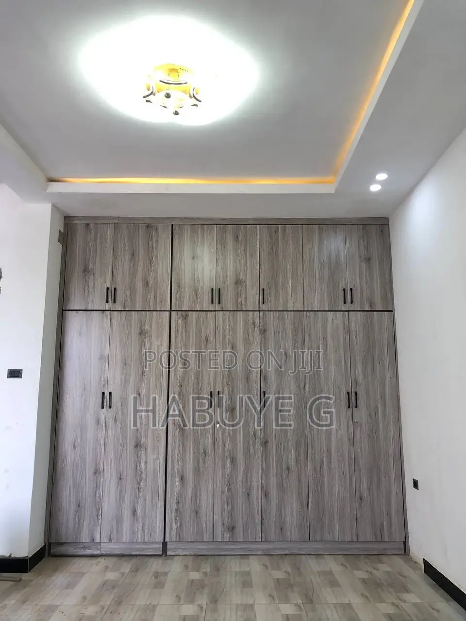 Furnished 5bdrm House in Bole for sale