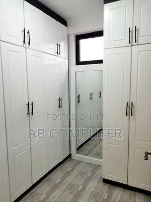 5bdrm House in Yeka for sale