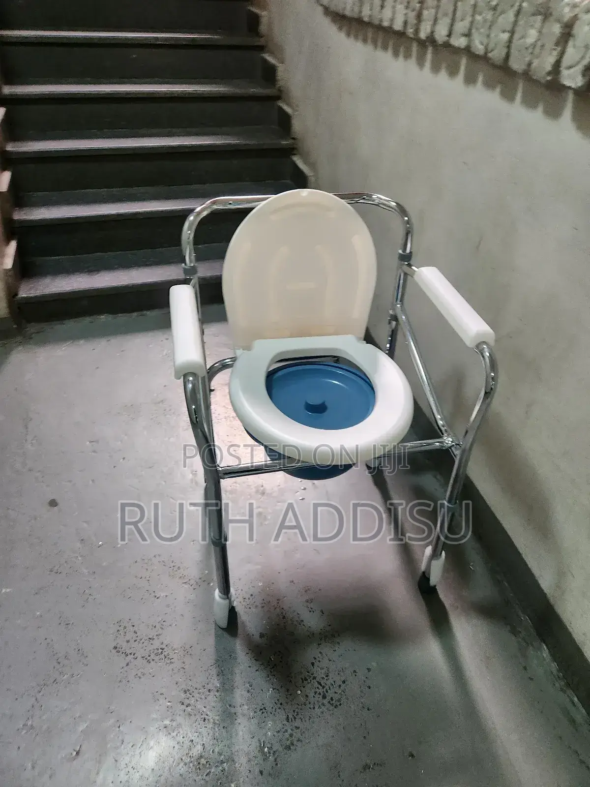 Toilet Chair疣我commode Chair簾你poty Chair鵝肝commode Chair肺炎poty Chair New