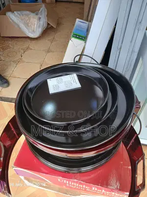 Ultimate Original Round Oven