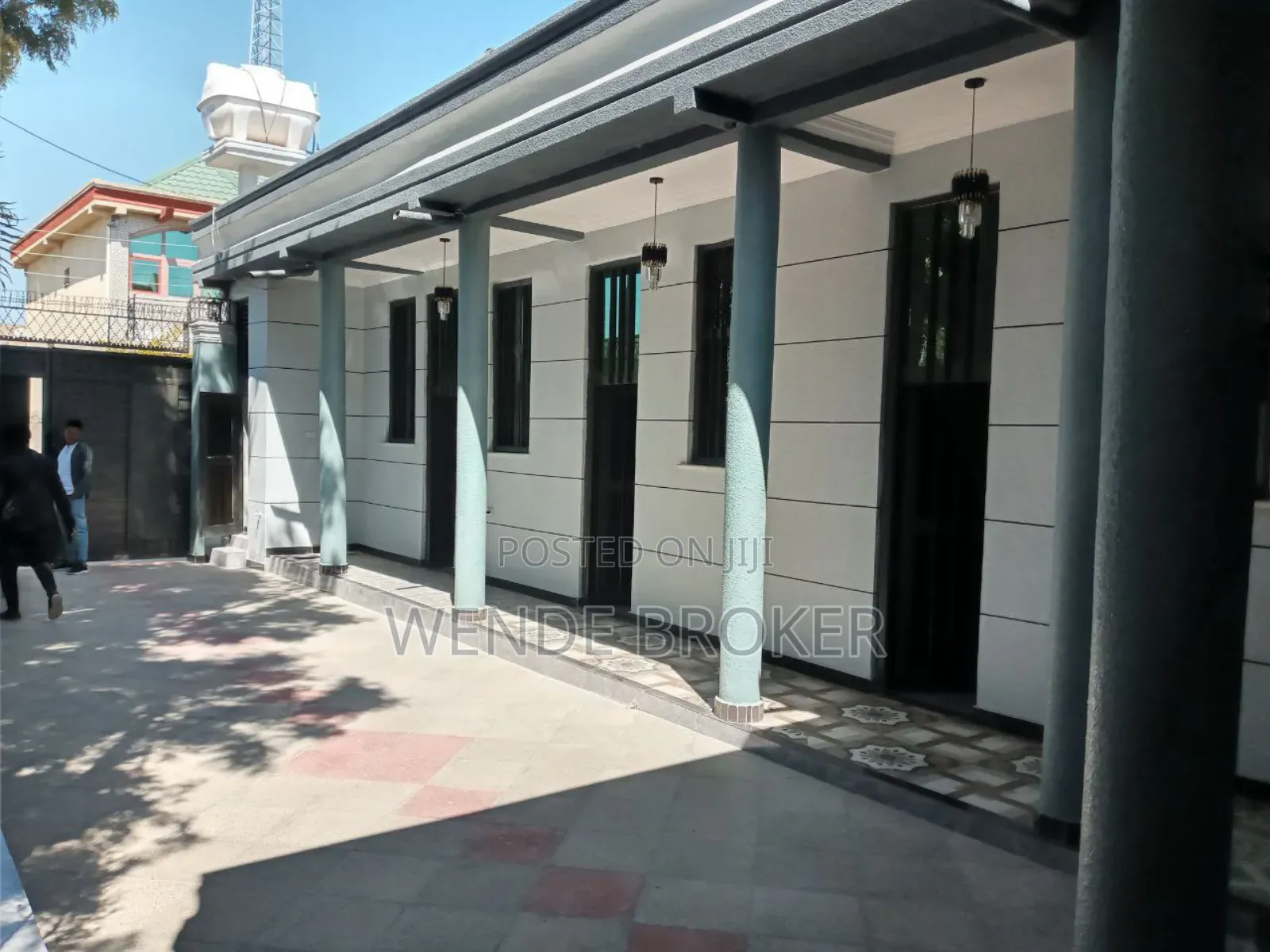 Furnished 5bdrm House in ኦሮሚያ ዱከም ከተማ, Oromia-Finfinne for sale