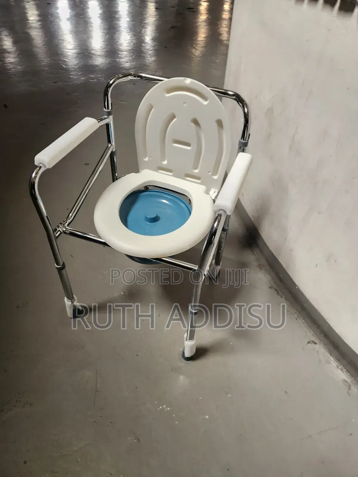 Commode Chair考生toilet Chair段考commode Chair嵗我medical Commode Chair New
