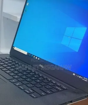 Photo - New Laptop Dell Precision 15 3520 16GB Intel Core I7 SSD 512GB