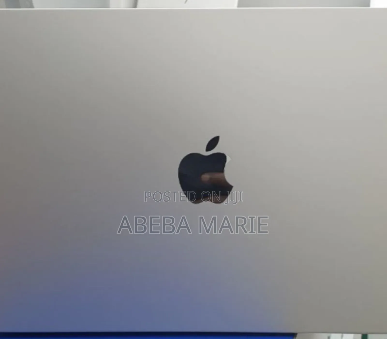 New Laptop Apple MacBook Air 2024 M3 13-Inch 16GB Apple M3 SSD 512GB