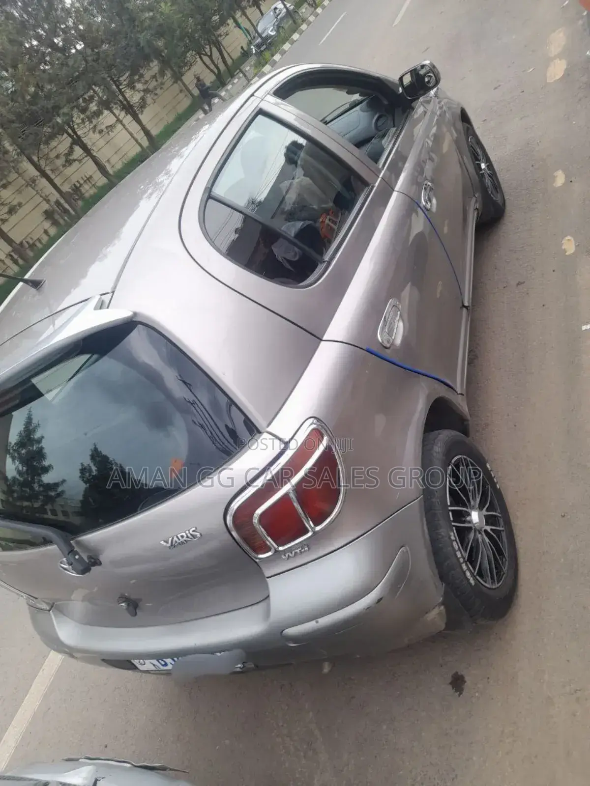 Toyota Yaris 2005 Gray