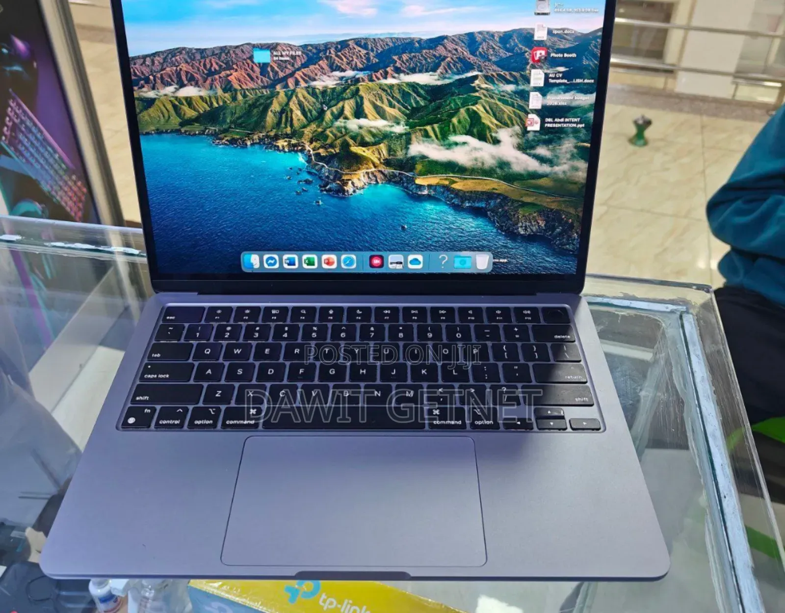 New Laptop Apple MacBook Pro 2019 8GB Intel Core I7 SSD 512GB