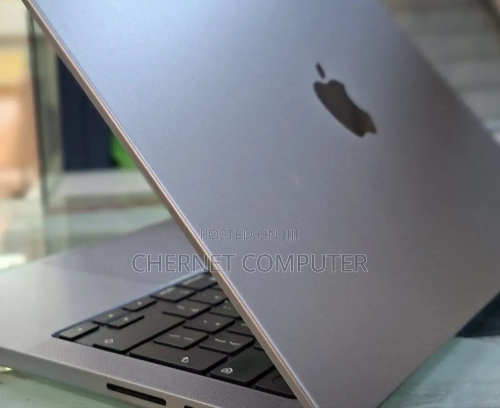 New Laptop Apple MacBook Pro 2021 M1 16GB SSD 512GB