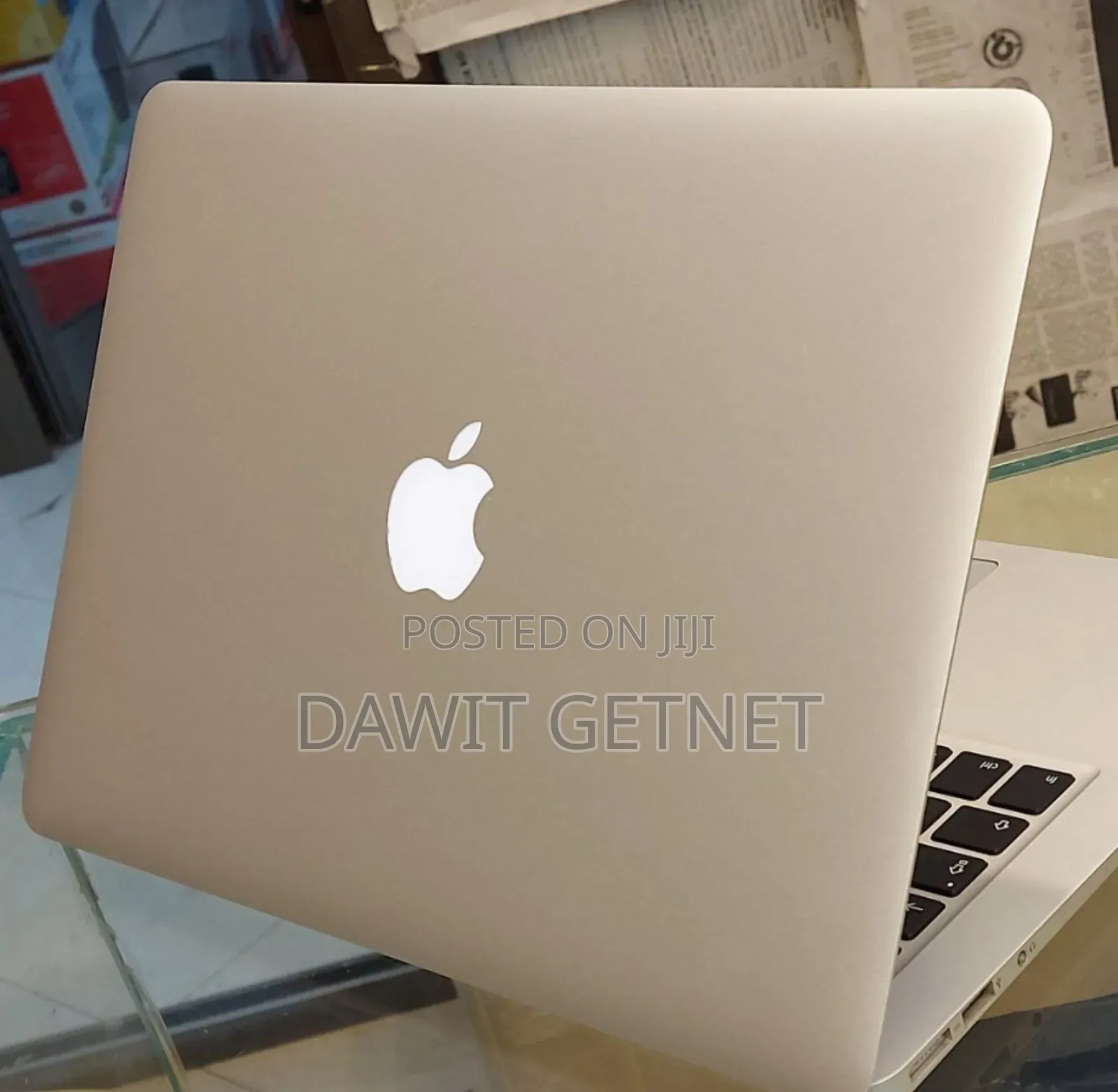 New Laptop Apple MacBook Pro 2019 8GB Intel Core i5 SSD 128GB