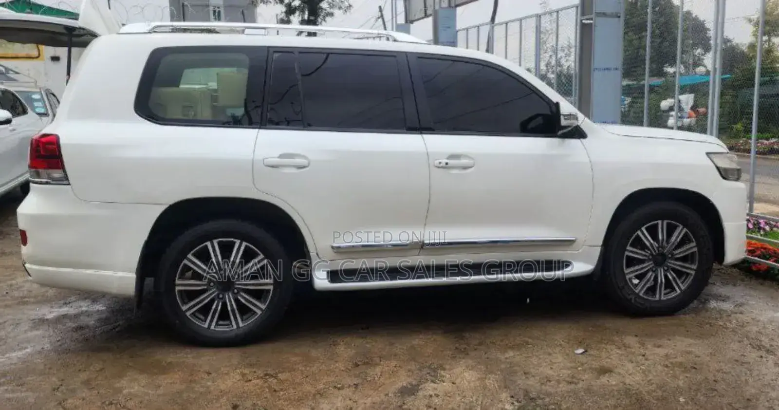 Toyota Land Cruiser 2012 White