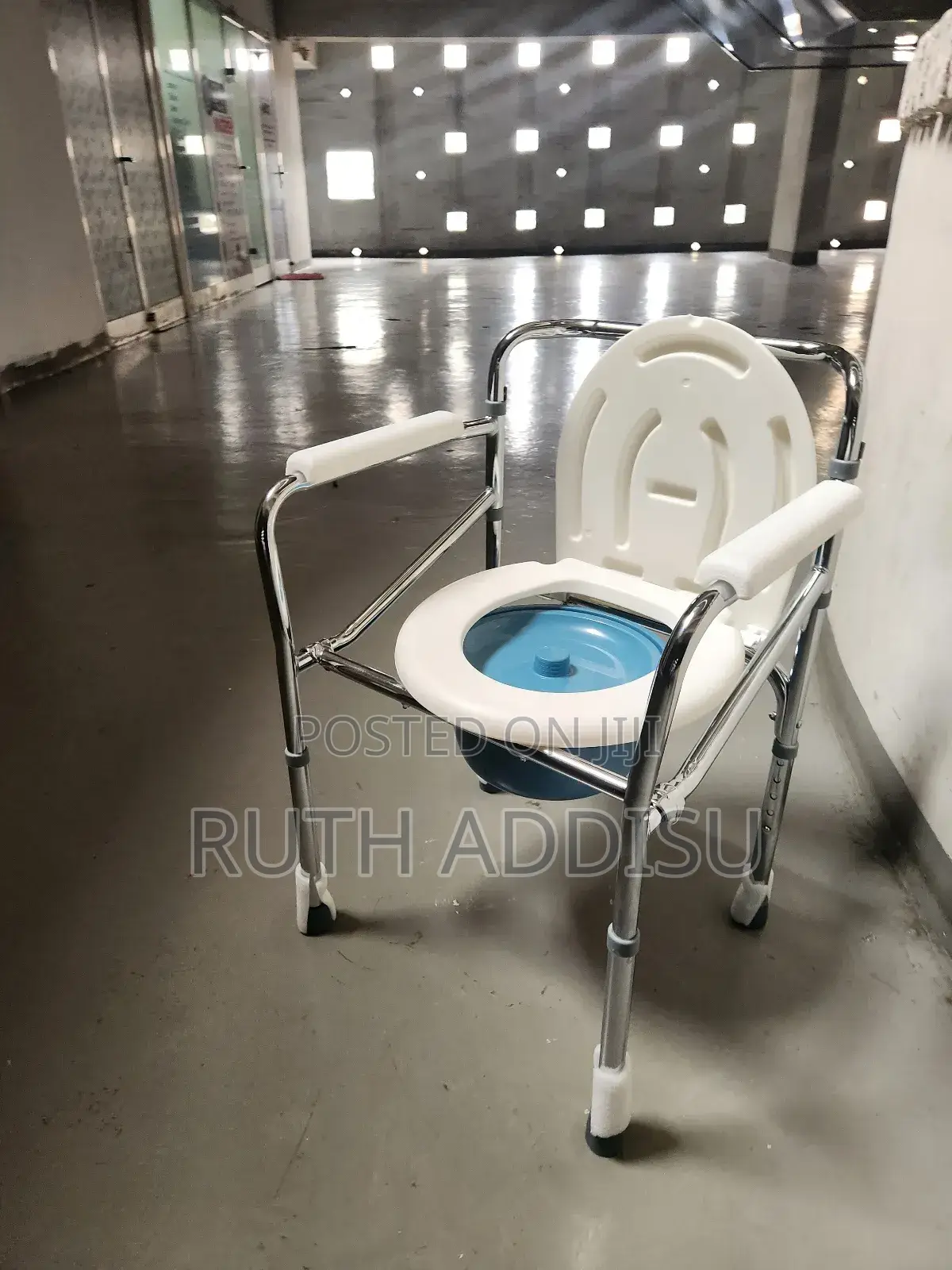 Toilet Chair尨管commode Chair廟號poty Chair膊頭commode Chair絫的poty Chair New