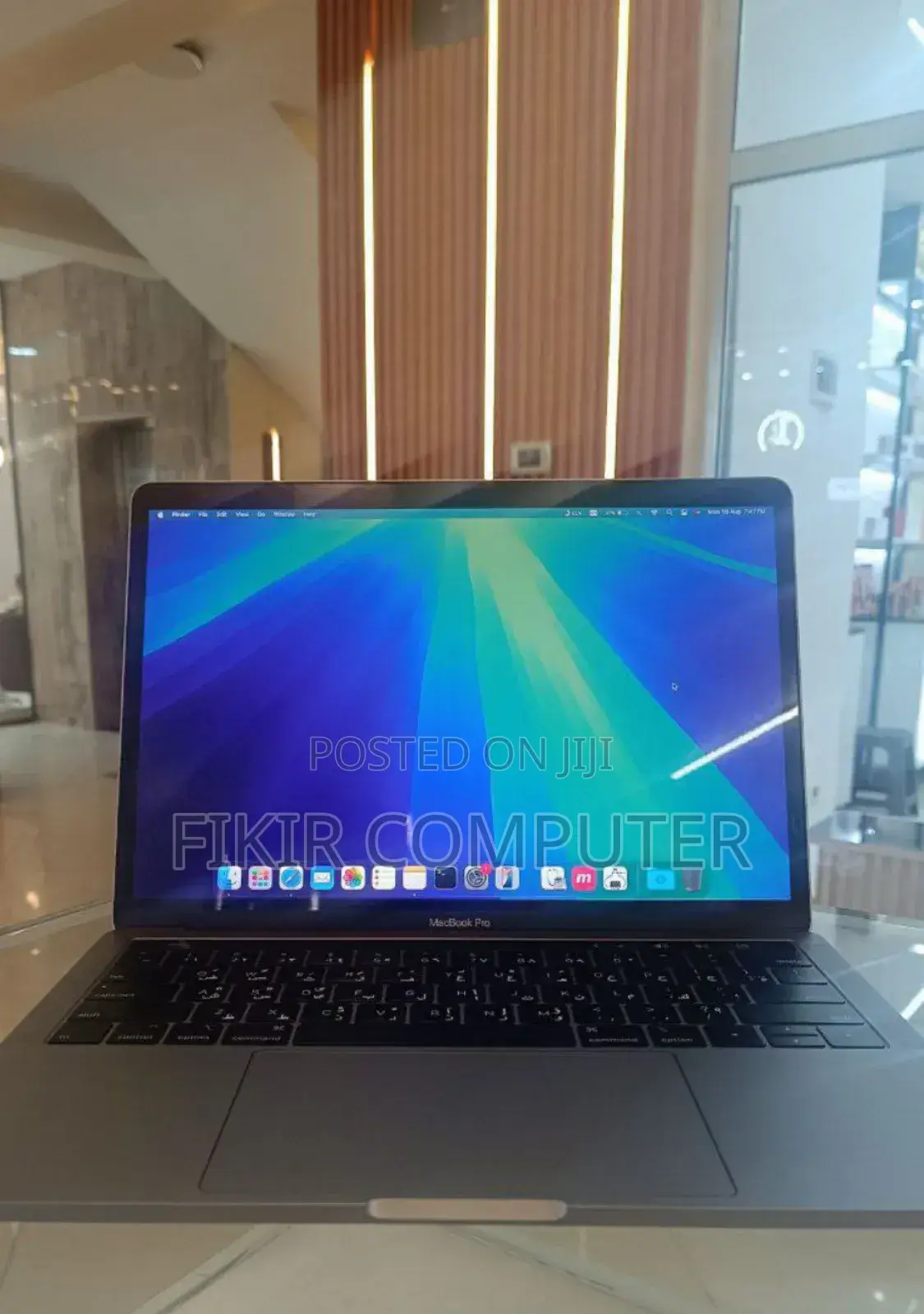 New Laptop Apple MacBook Pro 2019 8GB Intel Core I5 SSD 256GB