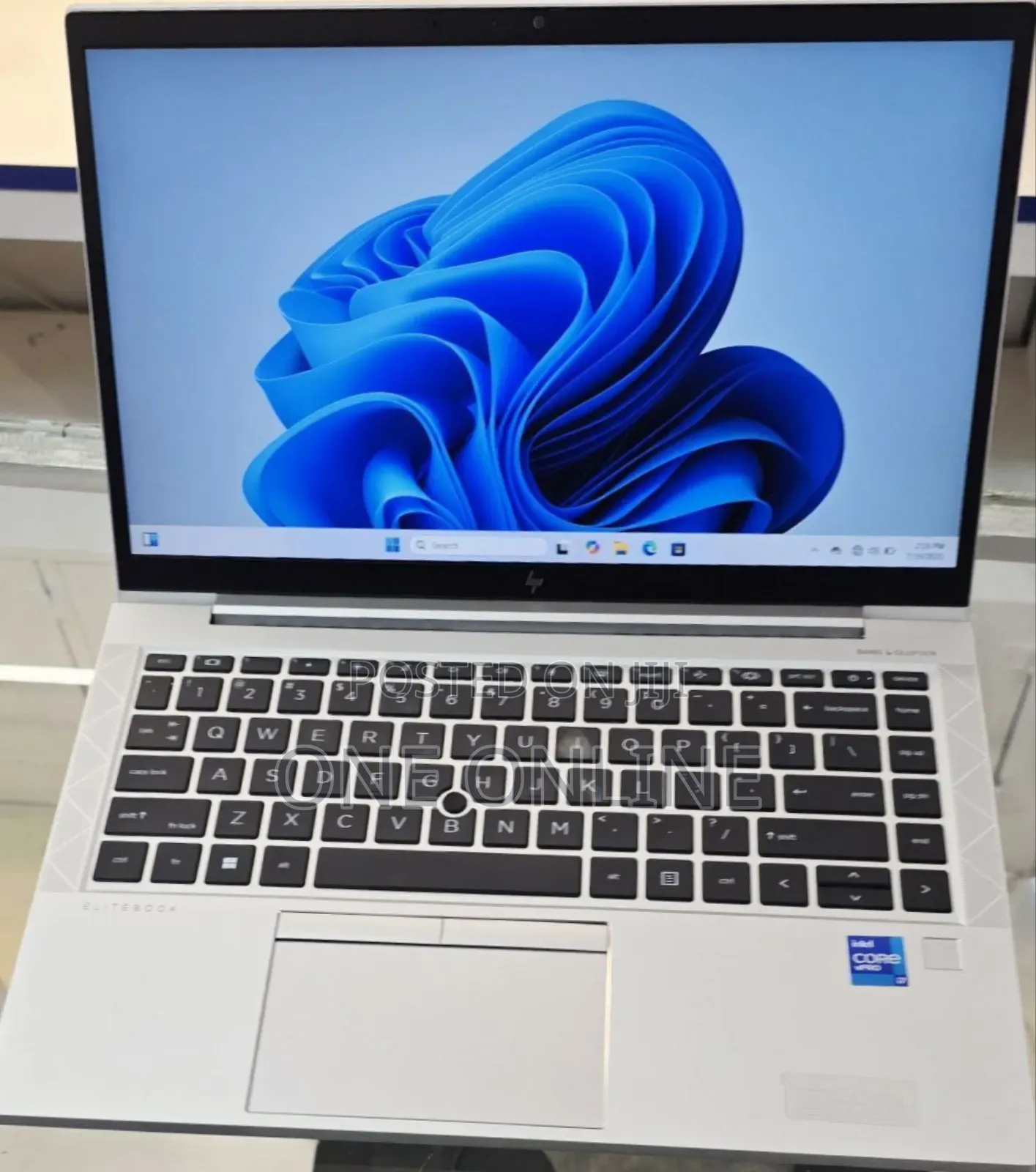 New Laptop HP EliteBook 840 G8 16GB Intel Core I7 SSD 512GB