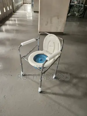 Toilet Chair乏力toilet Chair重要commode Chair乏味commode Chair鵝蛋commode Chai