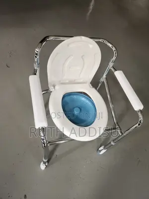 Photo - Commode Chair老師toilet Chair嵐炮commode Chair贊美poty Chair睡著commode Chair