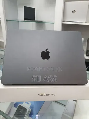 New Apple MacBook Pro 2023 M3 14-Inch 18GB Apple M3 Pro SSD 512GB