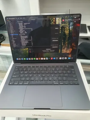 New Apple MacBook Pro 2023 M3 14-Inch 18GB Apple M3 Pro SSD 512GB