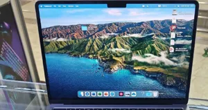 New Laptop Apple MacBook 8GB Apple M2 SSD 512GB