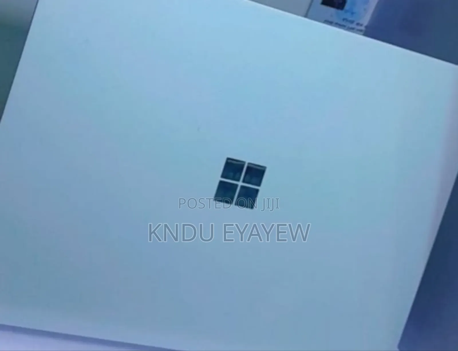 New Laptop Microsoft Surface 8GB Intel Core I7 SSD 256GB
