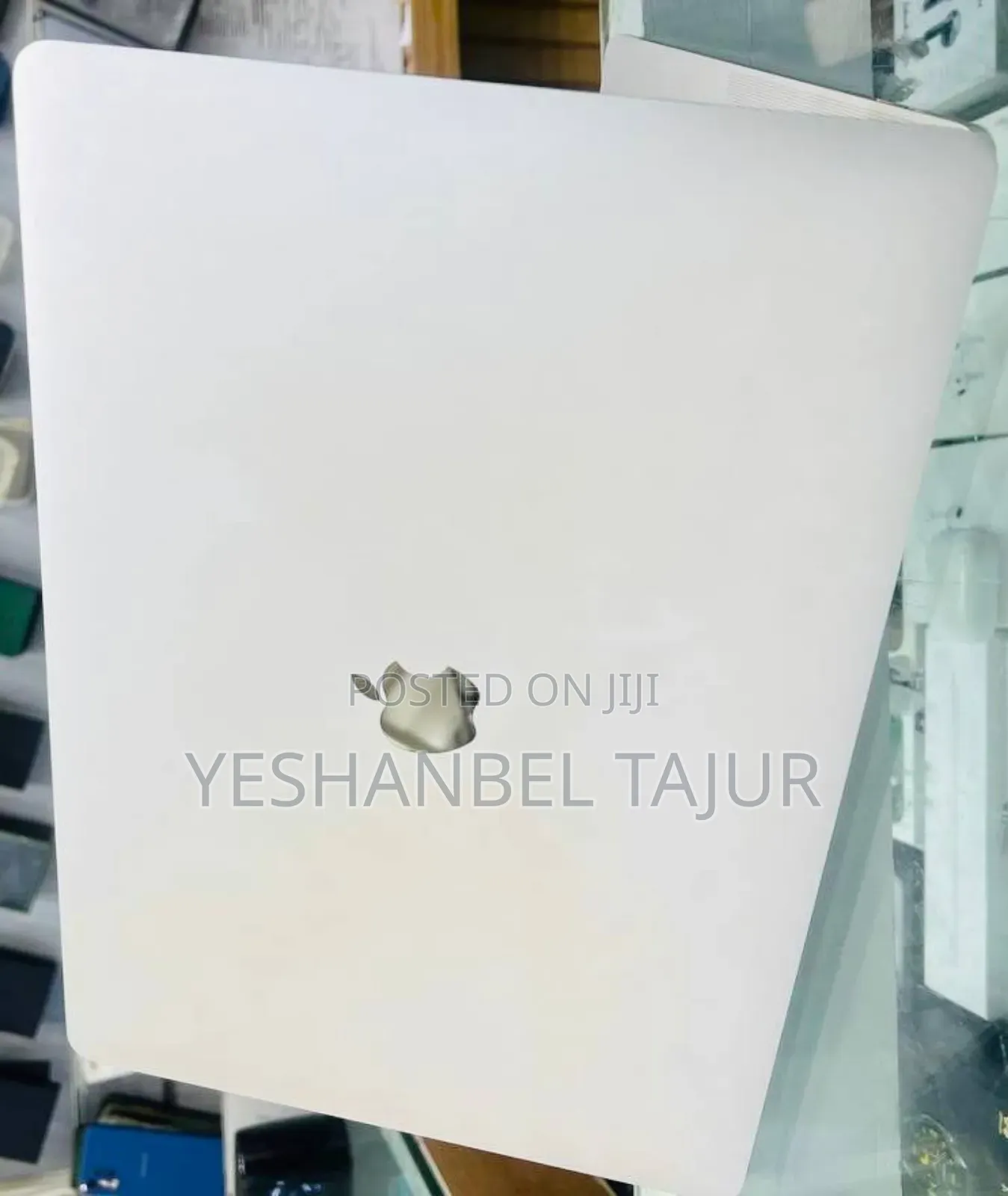 New Laptop Apple MacBook Pro 2018 16GB Intel Core I7 SSD 512GB