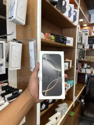 Photo - New Apple iPhone 16 Pro Max 256 GB Gray