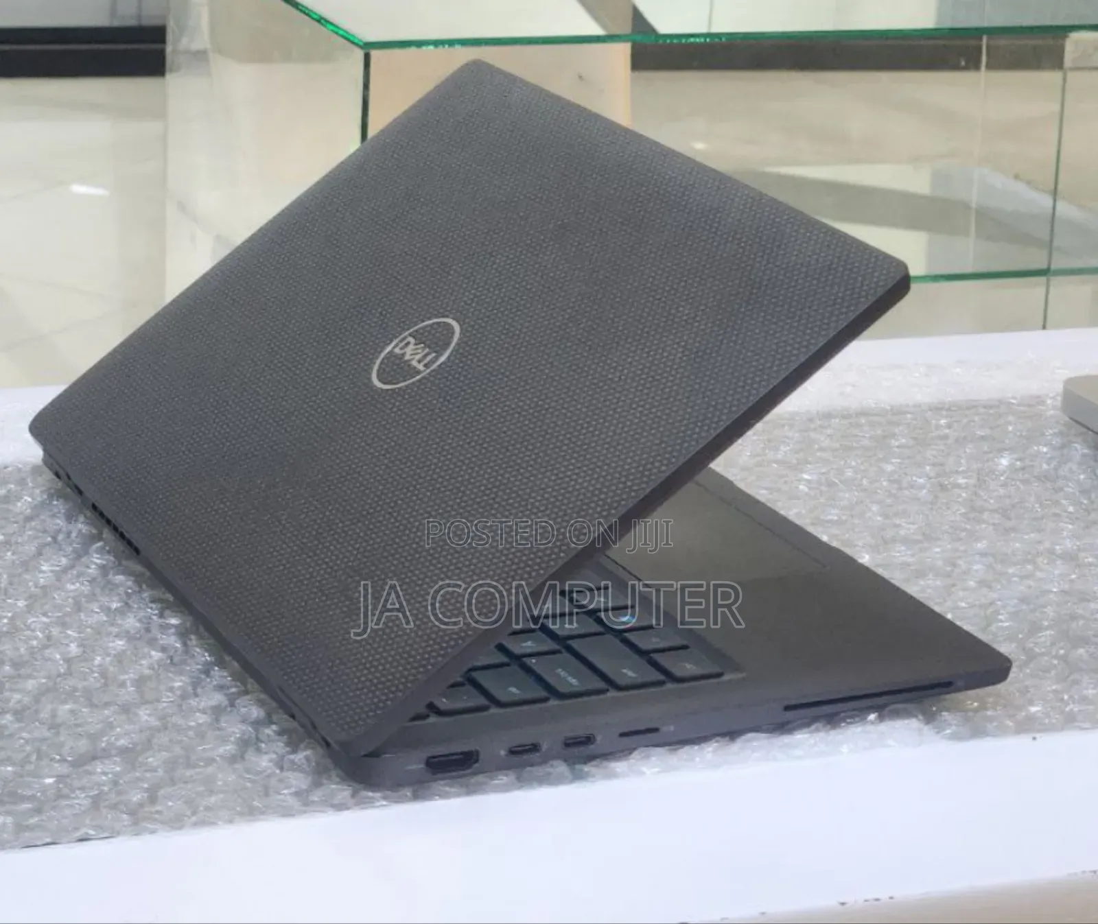 New Laptop Dell Latitude 5310 16GB Intel Core I7 SSD 512GB