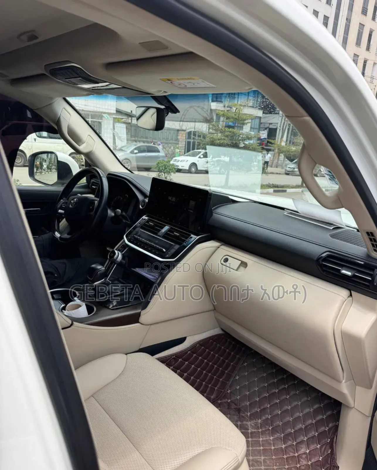 Toyota Land Cruiser 2022 White