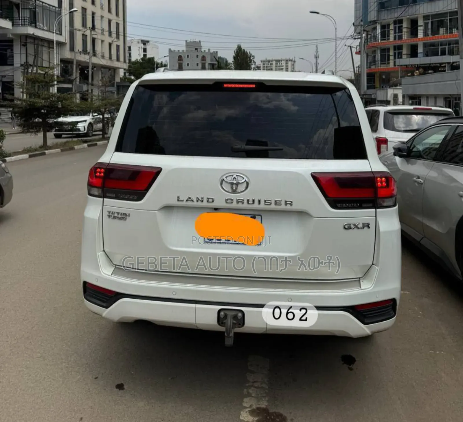 Toyota Land Cruiser 2022 White