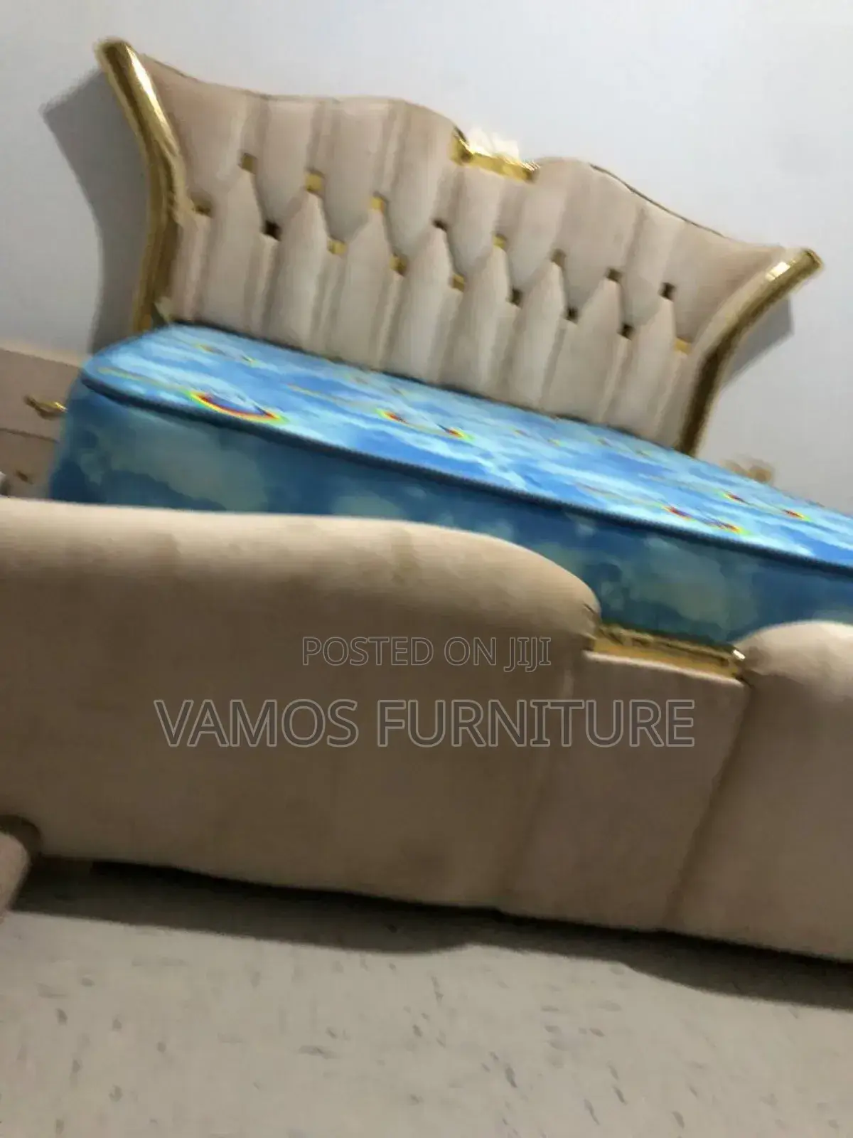 Bed Alga አልጋ