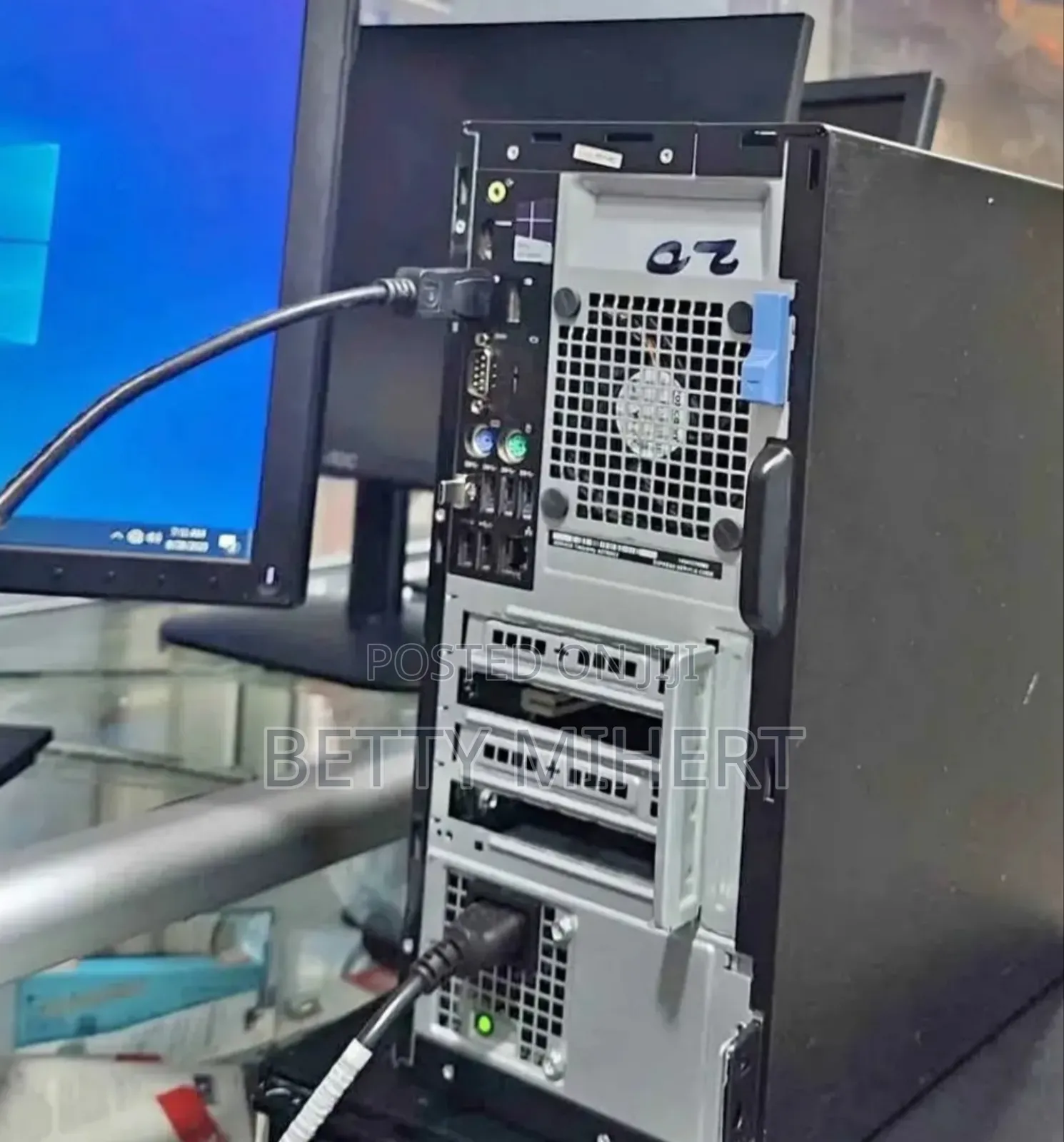 New Desktop Computer Dell OptiPlex 3070 8GB Intel Core I5 HDD 1T