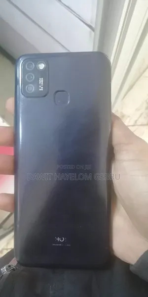 Photo - Infinix Hot 10 Lite 64 GB Black