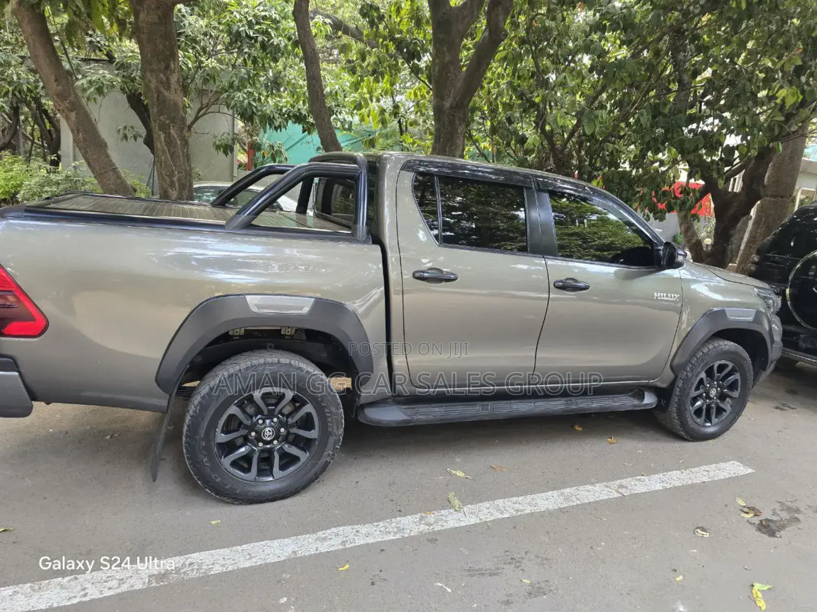 New Toyota Hilux 2022 Gray