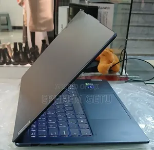 Photo - New Laptop Lenovo IdeaPad Yoga 2 Pro 32GB Intel Core I7 SSD 1T